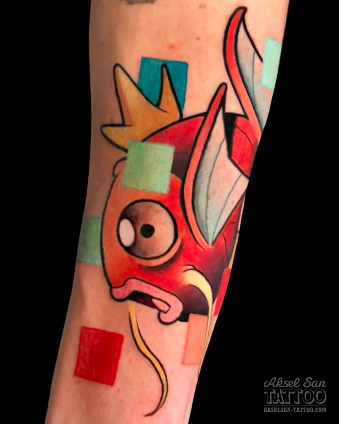 Tatouage pop culture réalisé par Aksel San à Strasbourg — Magicarpe Pokémon pixel art